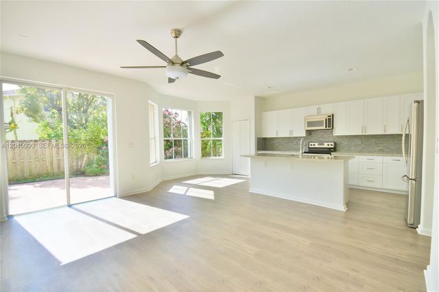 4534 NW 94th Pl, Doral, FL 33178