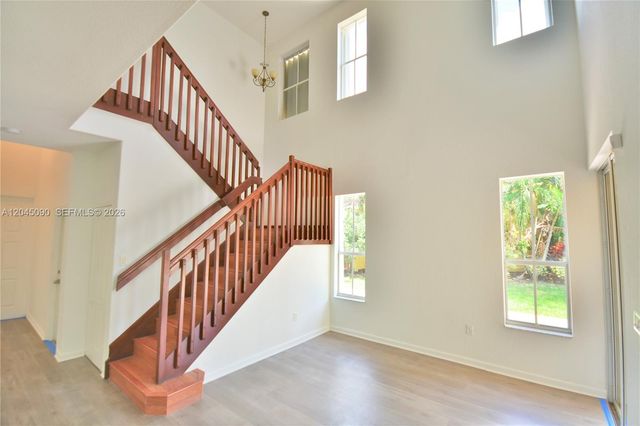 4534 NW 94th Pl, Doral, FL 33178