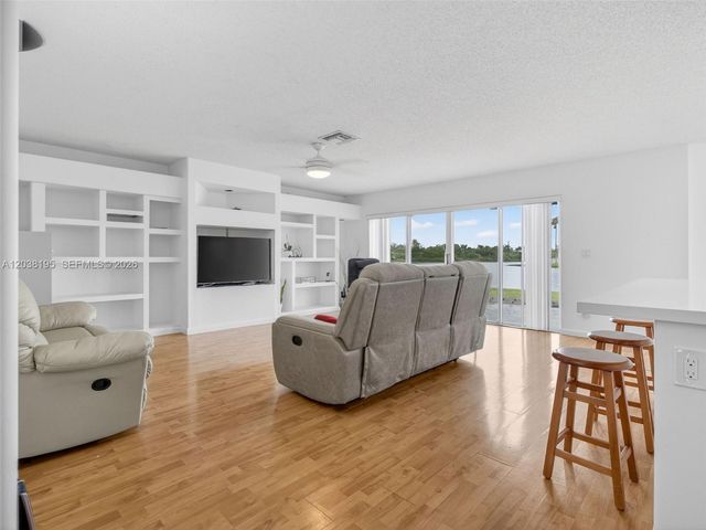 18271 SW 25th St, Miramar, FL 33029