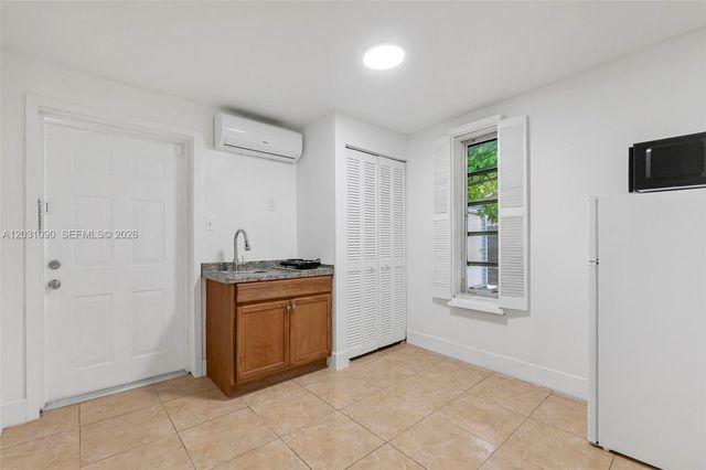 6101 SW 24th Street 4, Miramar, FL 33023