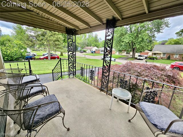 15349 Deering Street, Livonia, MI 48154