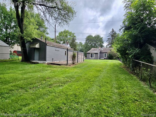 15349 Deering Street, Livonia, MI 48154