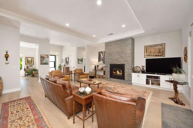 13041 Austin Forest Cir, Auburn, CA 95602