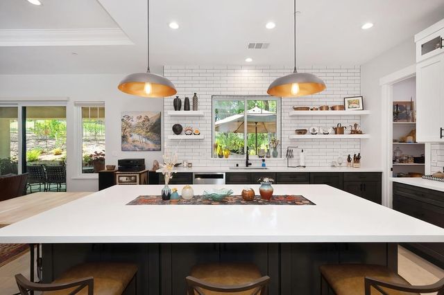 13041 Austin Forest Cir, Auburn, CA 95602
