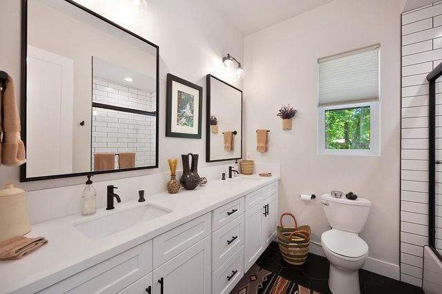 13041 Austin Forest Cir, Auburn, CA 95602