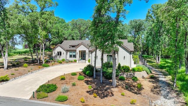 13041 Austin Forest Cir, Auburn, CA 95602