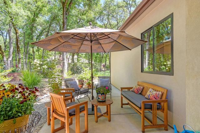 13041 Austin Forest Cir, Auburn, CA 95602