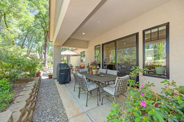 13041 Austin Forest Cir, Auburn, CA 95602