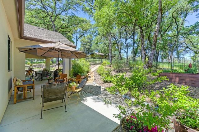13041 Austin Forest Cir, Auburn, CA 95602