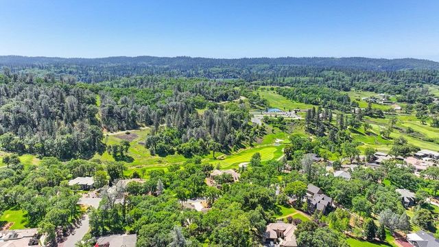 13041 Austin Forest Cir, Auburn, CA 95602