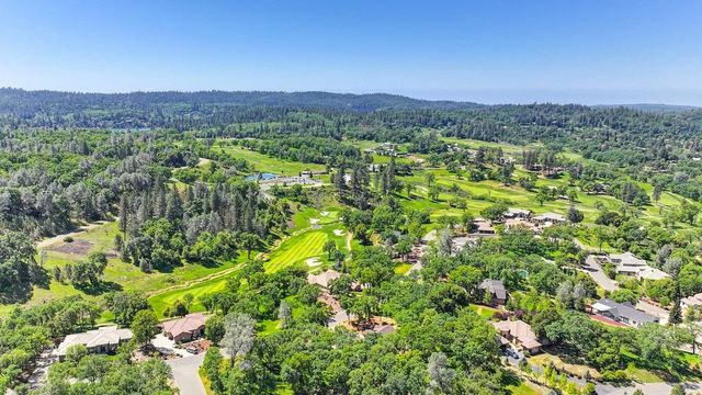 13041 Austin Forest Cir, Auburn, CA 95602