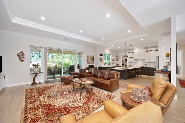13041 Austin Forest Cir, Auburn, CA 95602