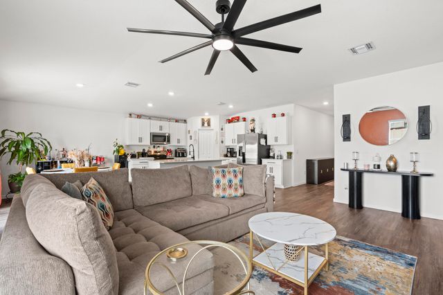 701 Carlyle Way, Fort Pierce, FL 34947