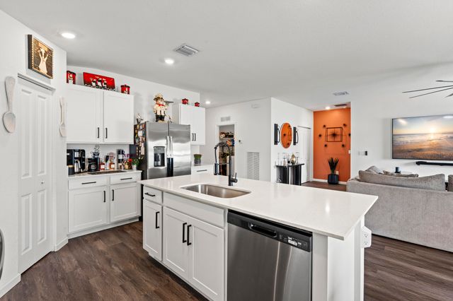 701 Carlyle Way, Fort Pierce, FL 34947