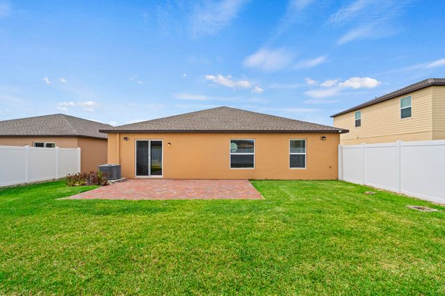 701 Carlyle Way, Fort Pierce, FL 34947