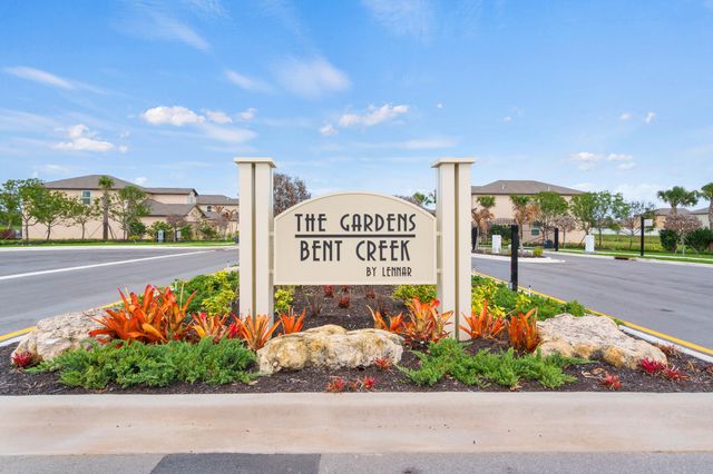 701 Carlyle Way, Fort Pierce, FL 34947