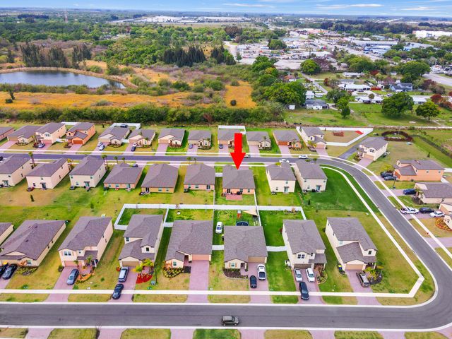 701 Carlyle Way, Fort Pierce, FL 34947