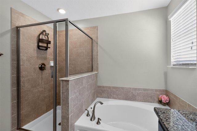 1677 LUDINGTON AVENUE, Wesley Chapel, FL 33543