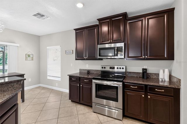 1677 LUDINGTON AVENUE, Wesley Chapel, FL 33543