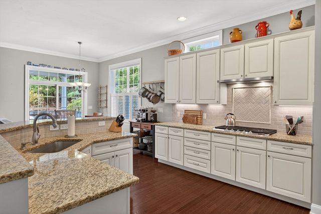 23 Woodsong, Plymouth, MA 02360