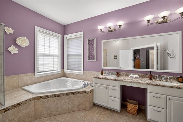 23 Woodsong, Plymouth, MA 02360