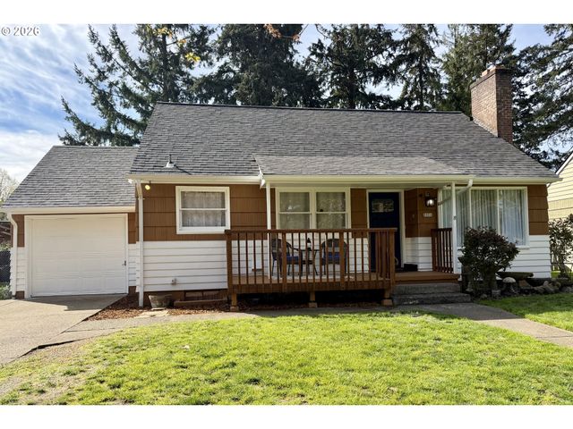 8906 Ne HANCOCK St, Portland, OR 97220