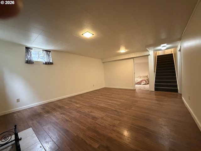 8906 Ne HANCOCK St, Portland, OR 97220