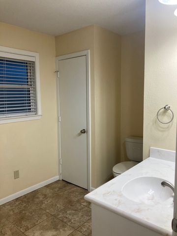 281 Lakeside Drive, China Spring, TX 76633