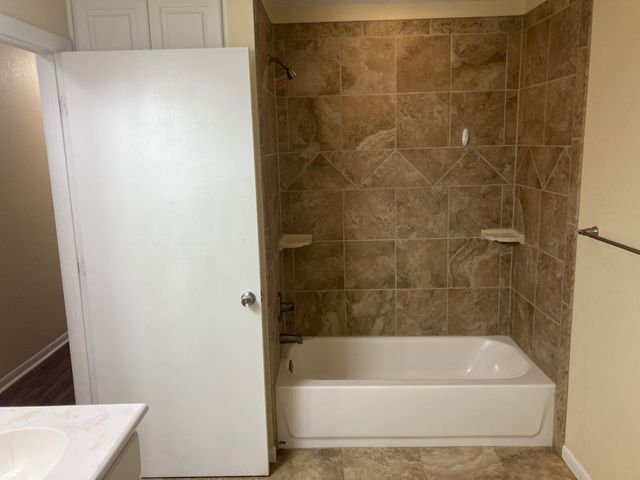 281 Lakeside Drive, China Spring, TX 76633