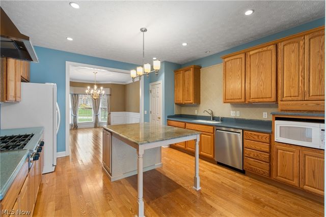 1205 Jonah Drive, Akron, OH 44321