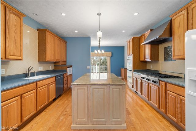 1205 Jonah Drive, Akron, OH 44321