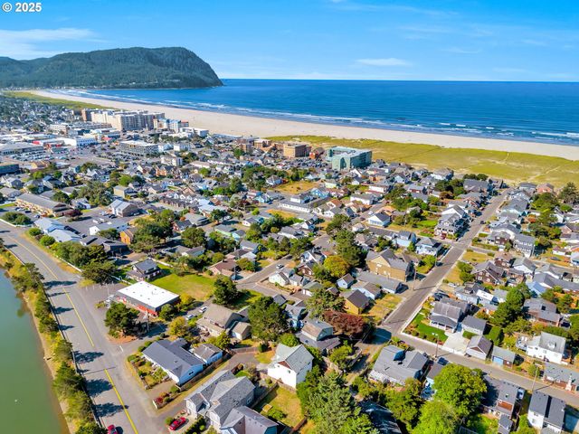 646 NECANICUM Dr, Seaside, OR 97138