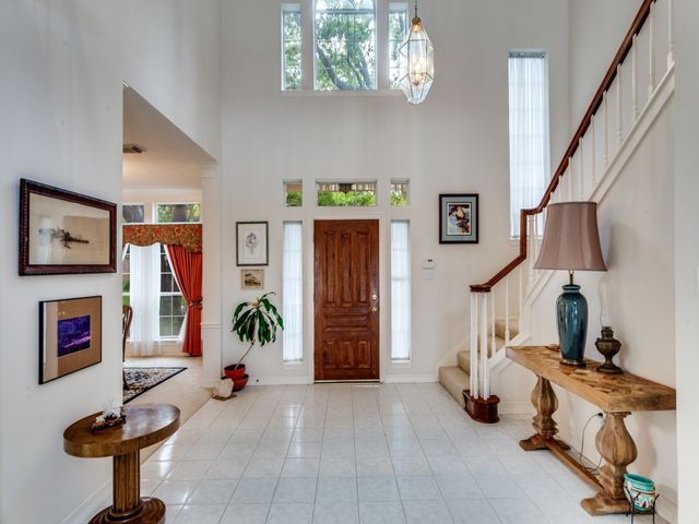 5009 River Bluff Drive, Fort Worth, TX 76132