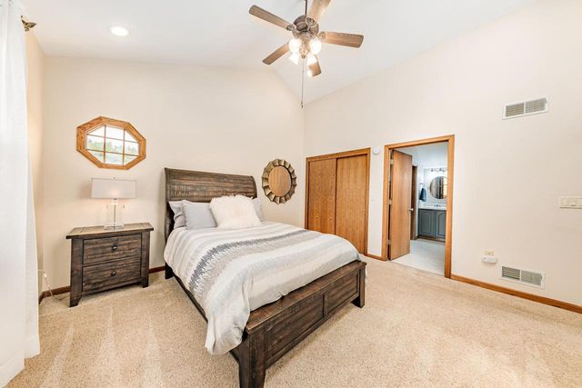 N108W16351 Scarlet DRIVE, Germantown, WI 53022