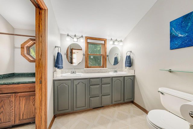 N108W16351 Scarlet DRIVE, Germantown, WI 53022