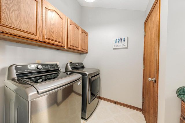 N108W16351 Scarlet DRIVE, Germantown, WI 53022