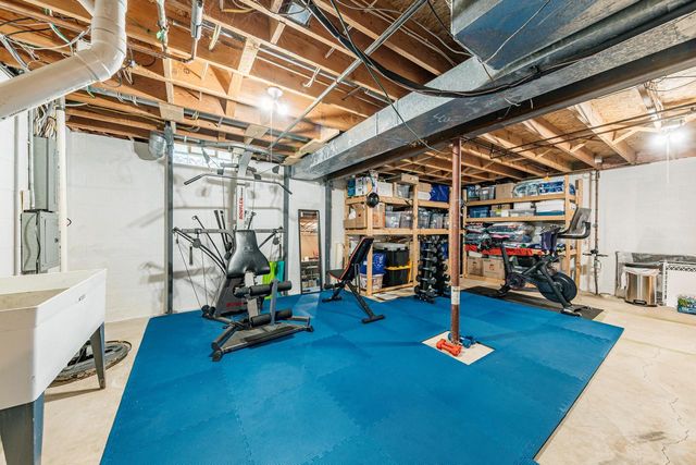 N108W16351 Scarlet DRIVE, Germantown, WI 53022