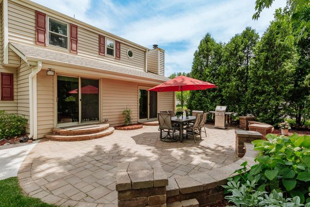 N108W16351 Scarlet DRIVE, Germantown, WI 53022