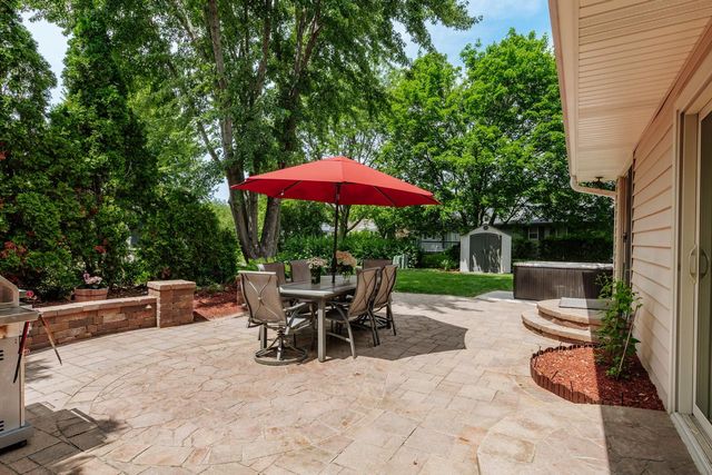 N108W16351 Scarlet DRIVE, Germantown, WI 53022