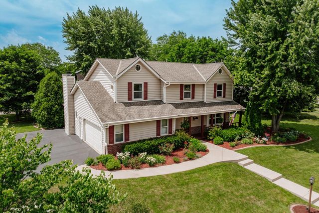 N108W16351 Scarlet DRIVE, Germantown, WI 53022