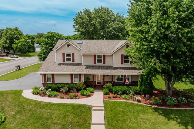 N108W16351 Scarlet DRIVE, Germantown, WI 53022