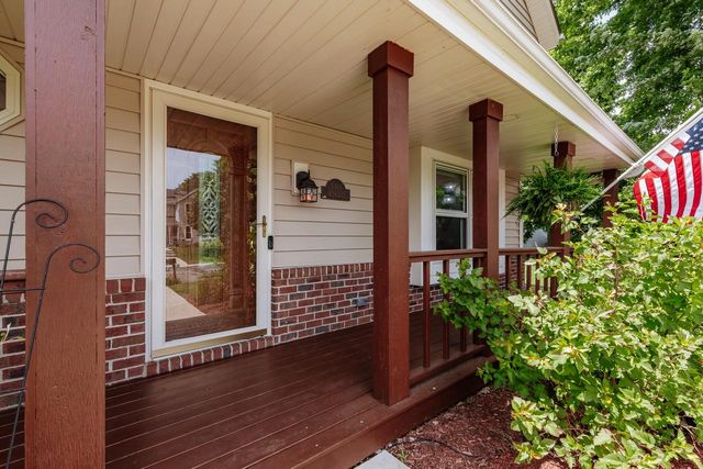 N108W16351 Scarlet DRIVE, Germantown, WI 53022