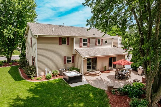 N108W16351 Scarlet DRIVE, Germantown, WI 53022