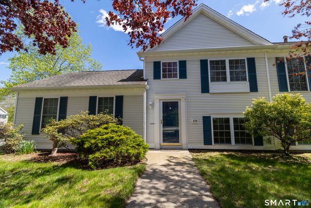 226 Noank Ledyard Road, Groton, CT 06355