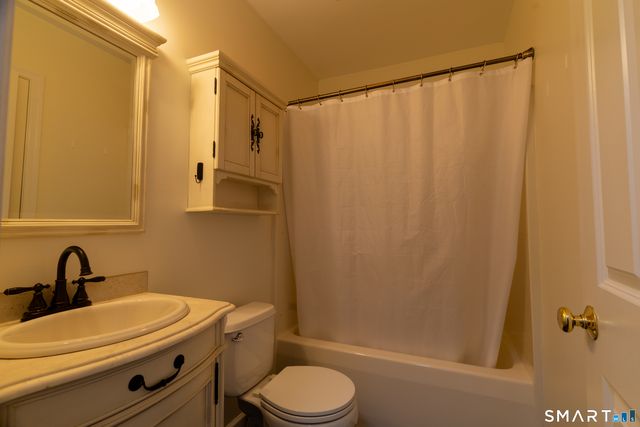 226 Noank Ledyard Road, Groton, CT 06355