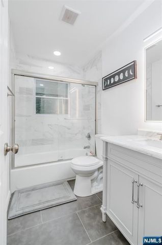 22 Karen Road, Vernon, NJ 07422