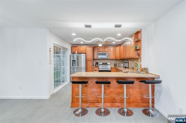 22 Karen Road, Vernon, NJ 07422