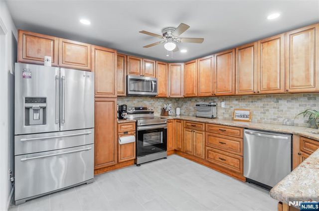 22 Karen Road, Vernon, NJ 07422