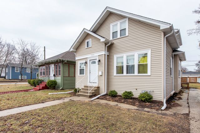 705 Massena Avenue, Waukegan, IL 60085