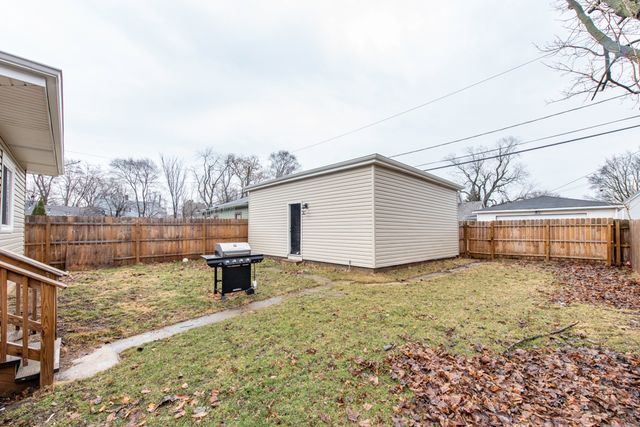 705 Massena Avenue, Waukegan, IL 60085